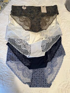5 Pairs Lucky Brand Floral Lace Hipsters NWT